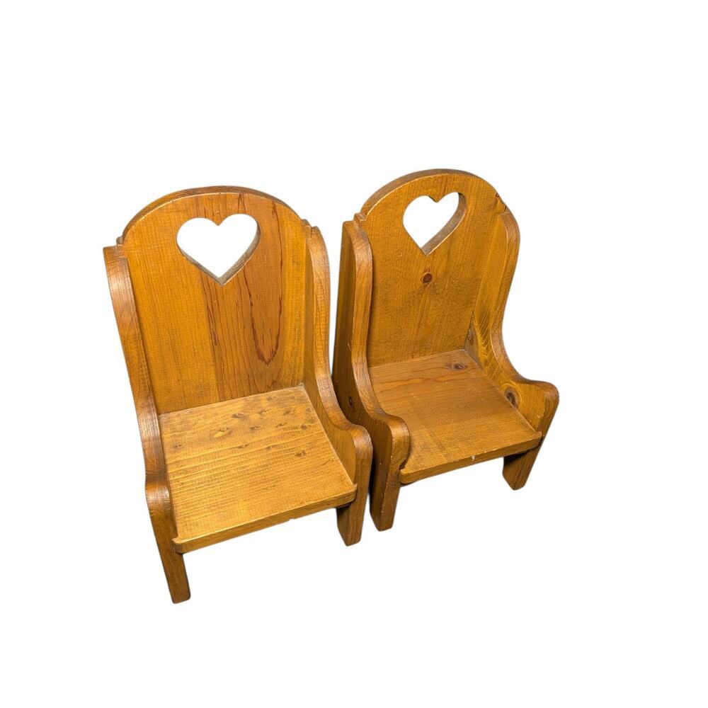 Vintage Country Style Pine Doll Chairs / Bookends with Heart Cutouts - Pair - Picture 2 of 12